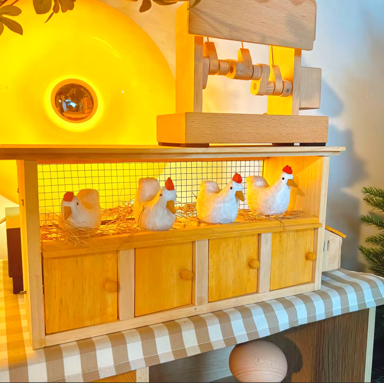 Original Handmade Wooden Chicken Coop Automata – Battery-Powered Kinetic Sculpture in Solid Beech Wood