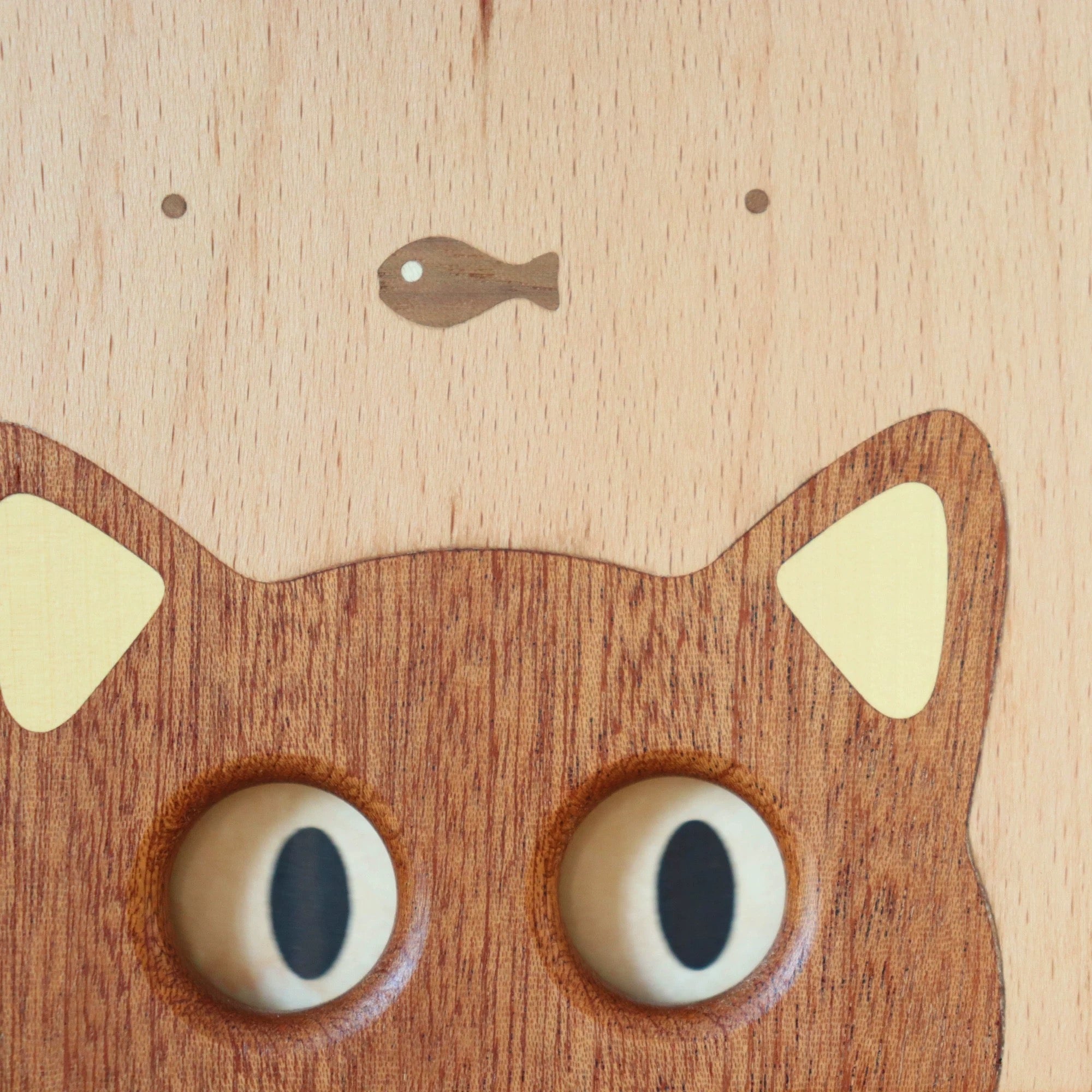 Hand-carved Creative Kitten Eye-Tracking Wooden Clock