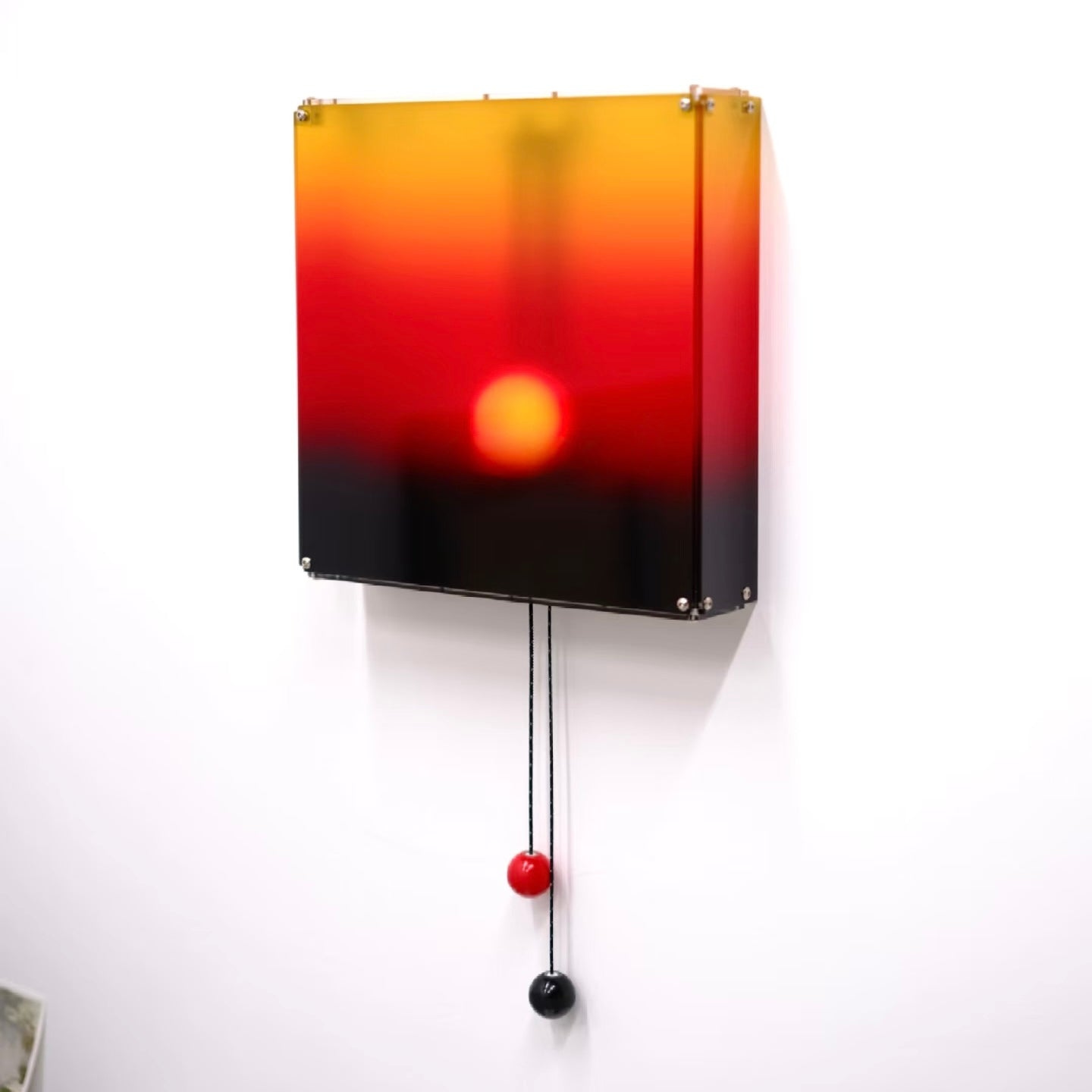 Original Kinetic Sunrise Lamp – Wall Light That Moves with the Sun