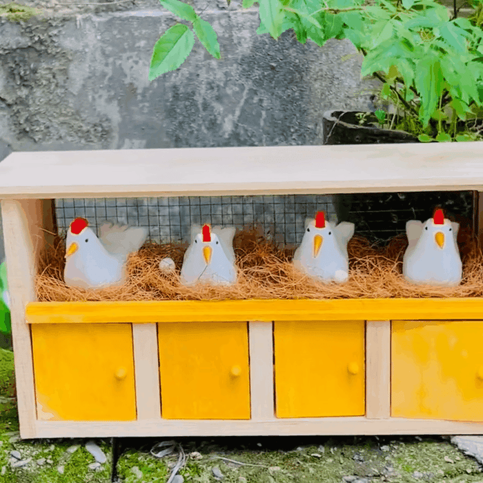 Original Handmade Wooden Chicken Coop Automata – Battery-Powered Kinet