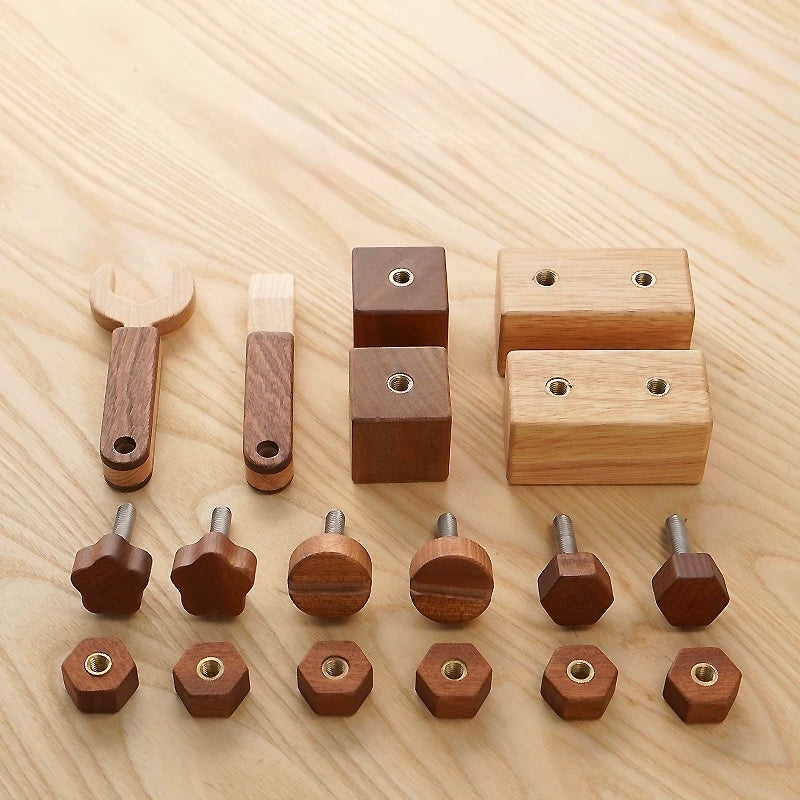 Montessori Wooden Tool & Screw Kit – Handcrafted Building Set for Kids with Natural Wood Pieces