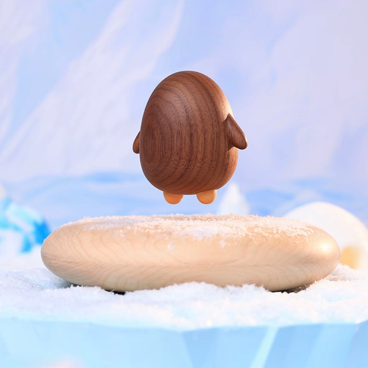 Magnetic Levitation Wooden Penguin — Floating Decor